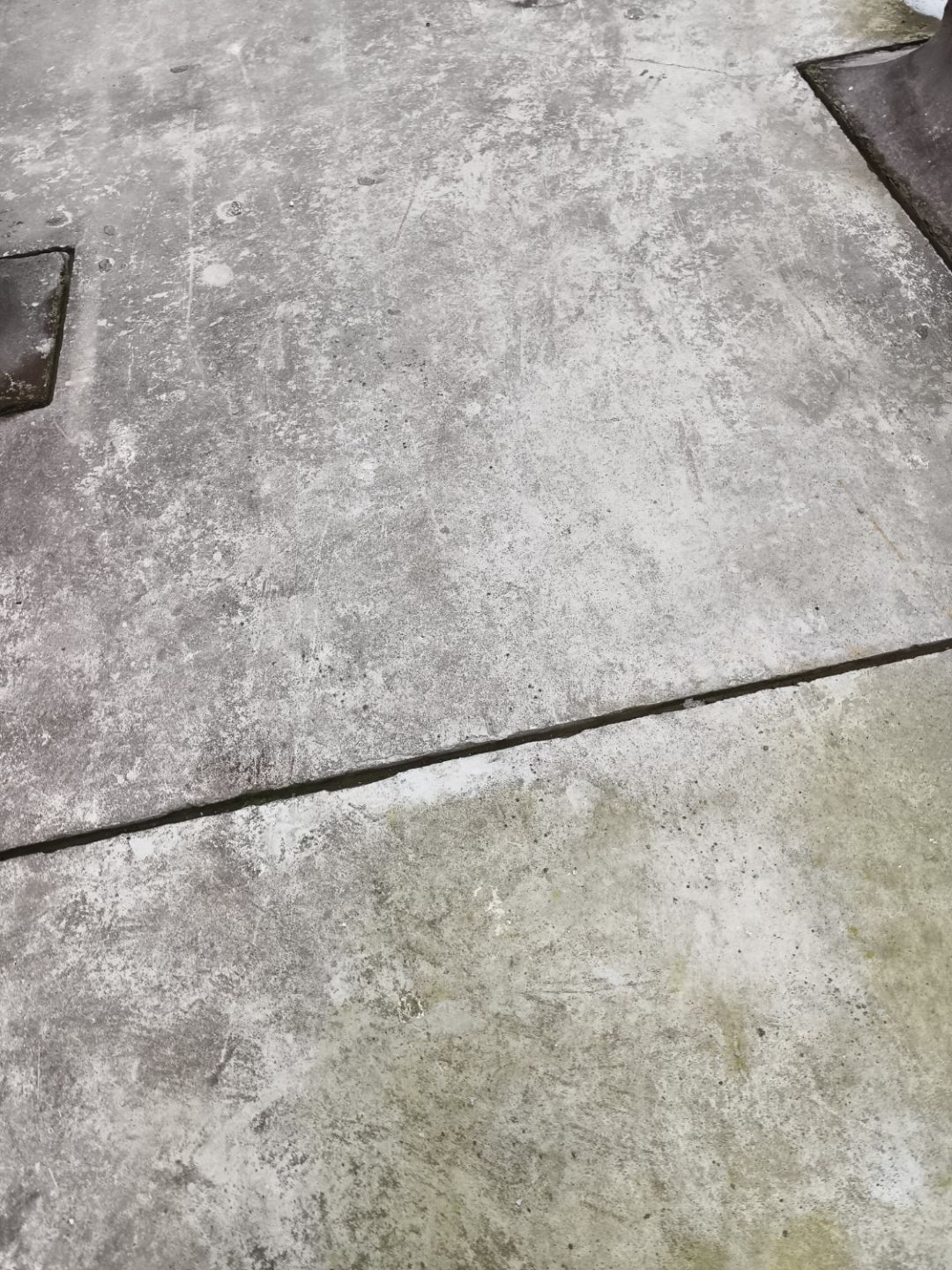 房顶缝隙容易漏水
